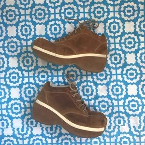 Platform chunky sneakers